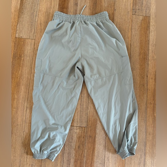 ☀️ Old Navy • Quick Dry Cargo Joggers - Picture 5 of 5